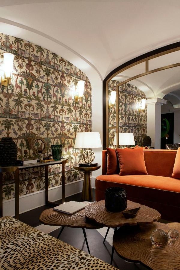 Hotel Eight