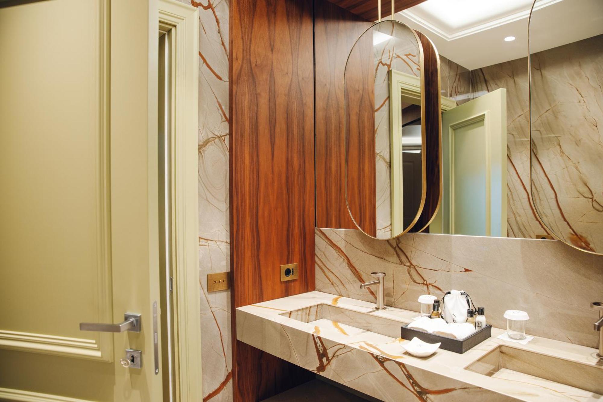Eight 5* Portofino