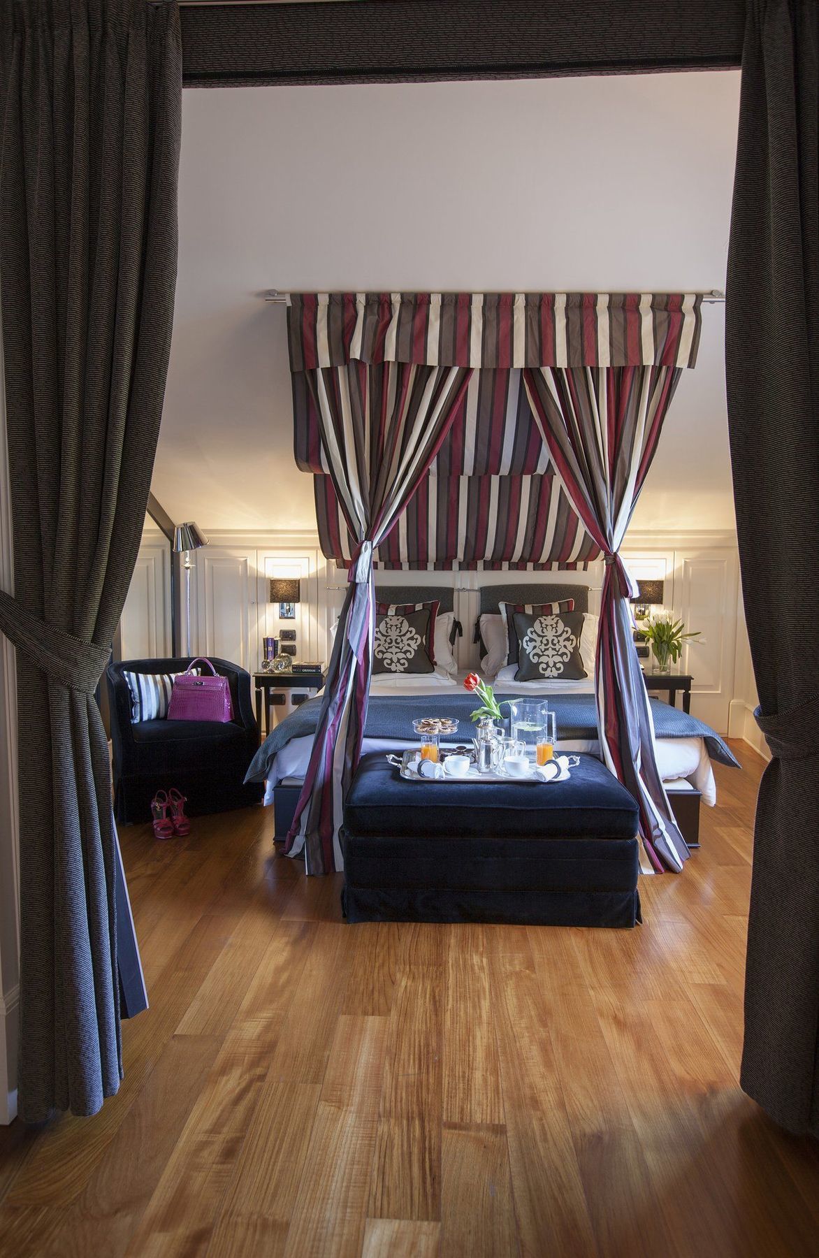 Hotel Eight